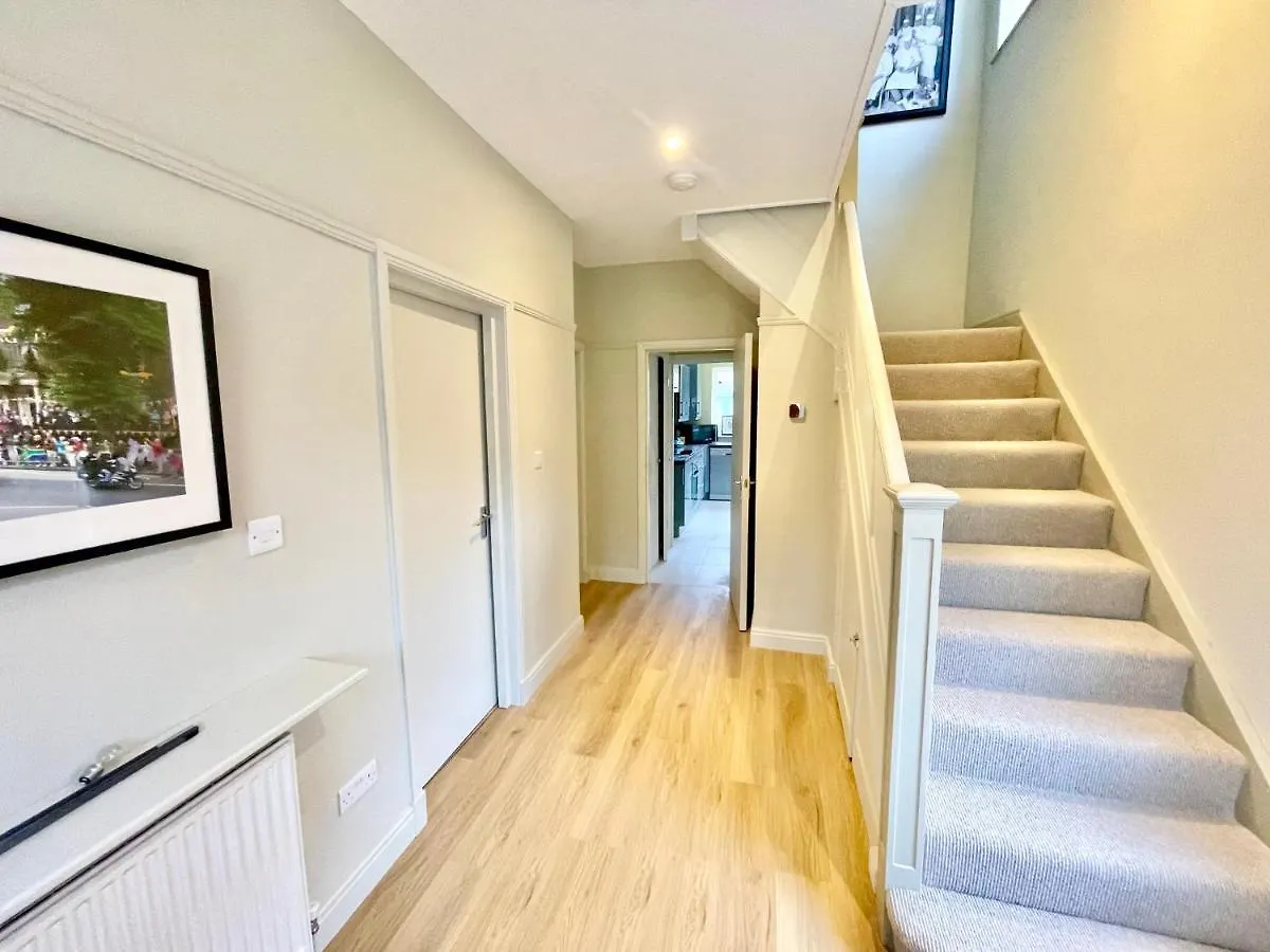 Feriehus Central Townhouse With Free Off Road Parking And Garden York Storbritannien
