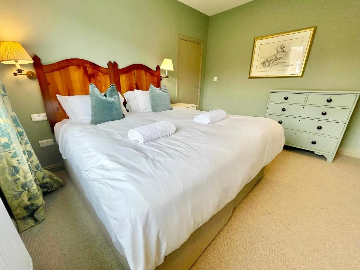 Central Townhouse With Free Off Road Parking And Garden York Feriehus