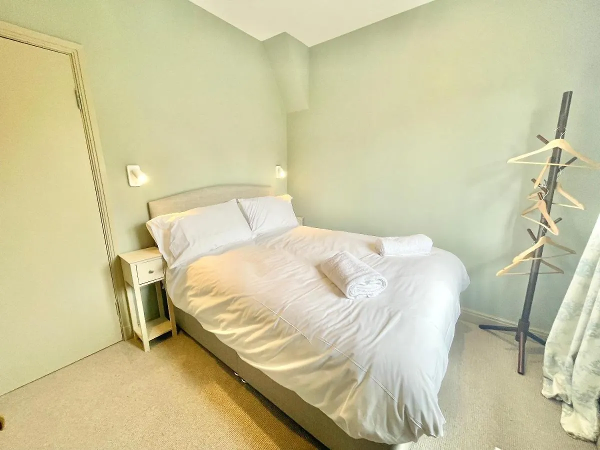 Central Townhouse With Free Off Road Parking And Garden York Feriehus